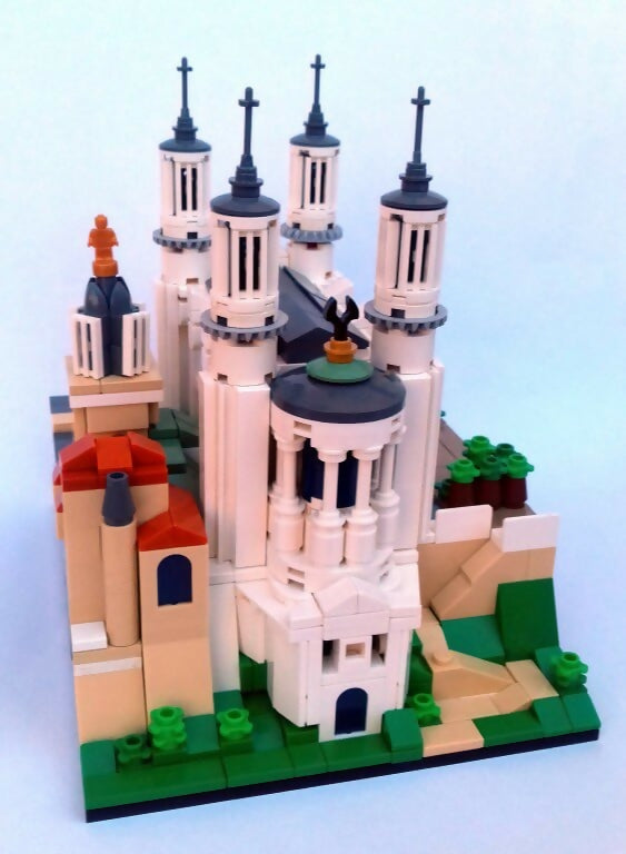 LEGO-MOC-BertrandBarbe-NotreDameDeFourviere-Planet-GBC-7