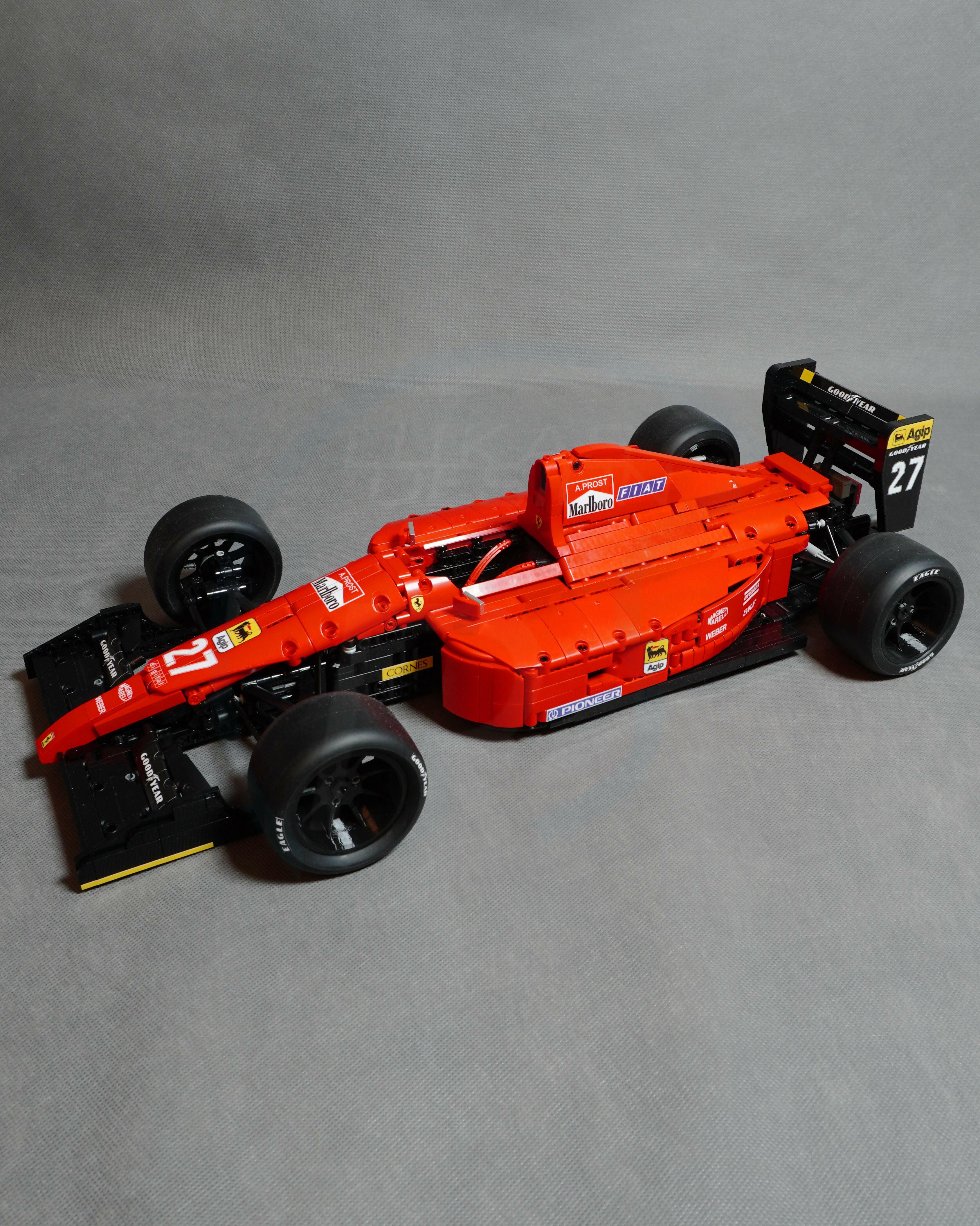 Ferrari F1 643 1:8 Scale