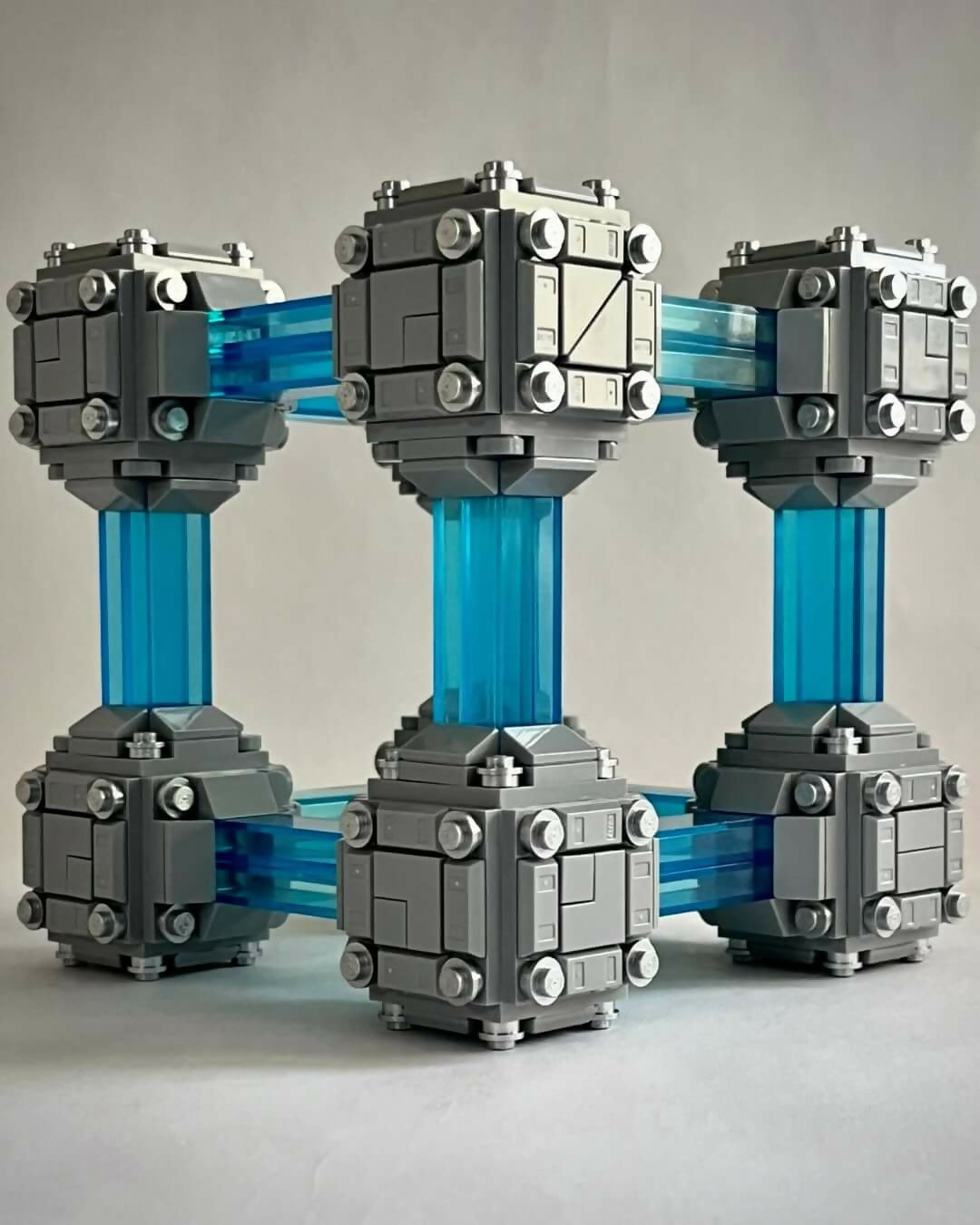 LEGO-MOC-ZacharySteinman-RivetedEnergyCube-Planet-GBC-1