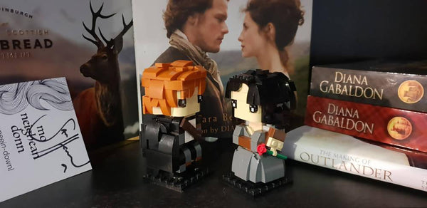 Brickheadz Outlander – Claire and Jamie Fraser - BuildaMOC