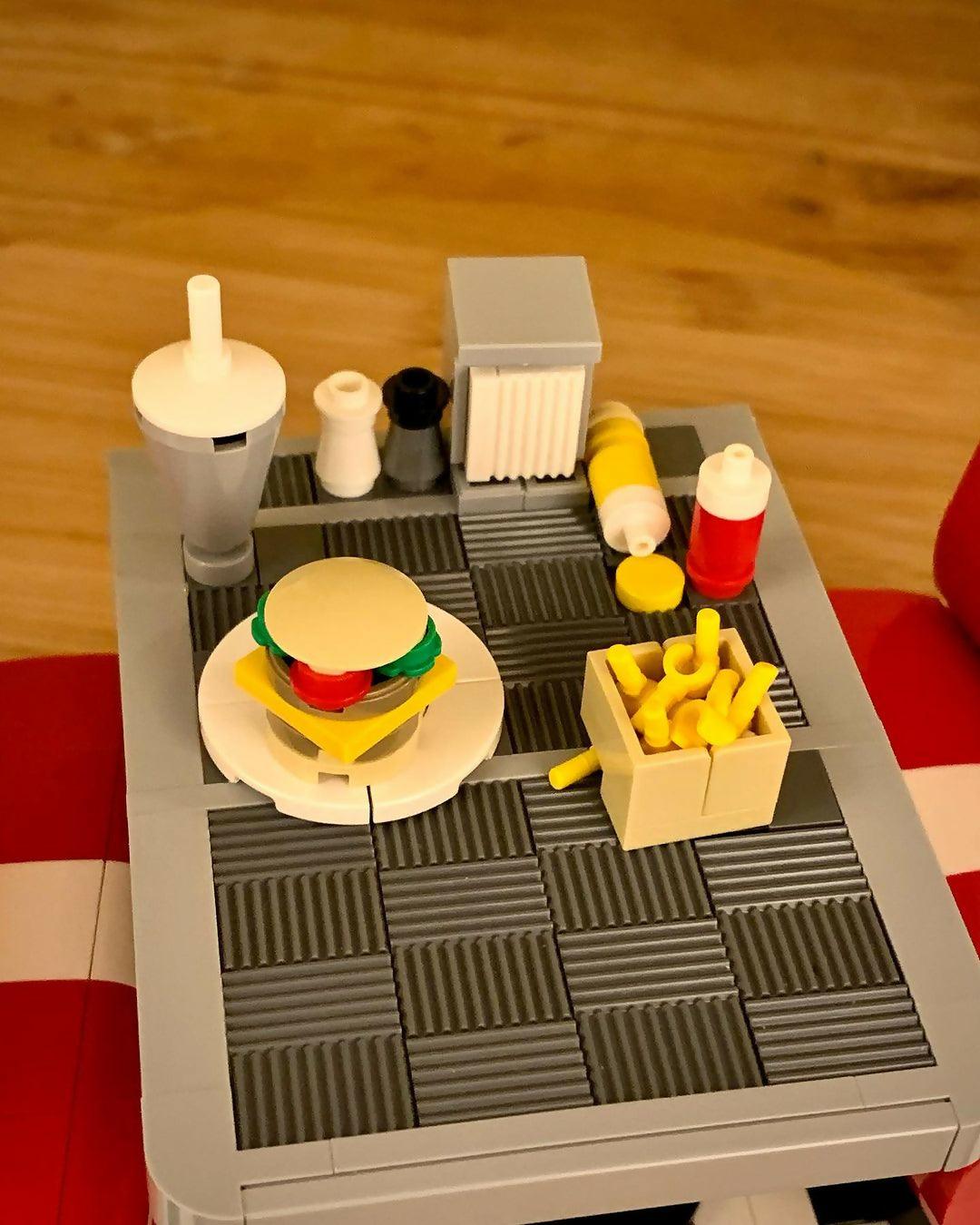 Retro Diner, von Zachary Steinman  - BuildaMOC