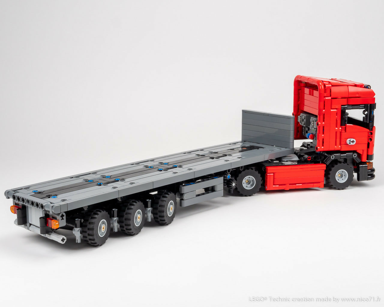 Euro-Truck and Steering Axle Trailer