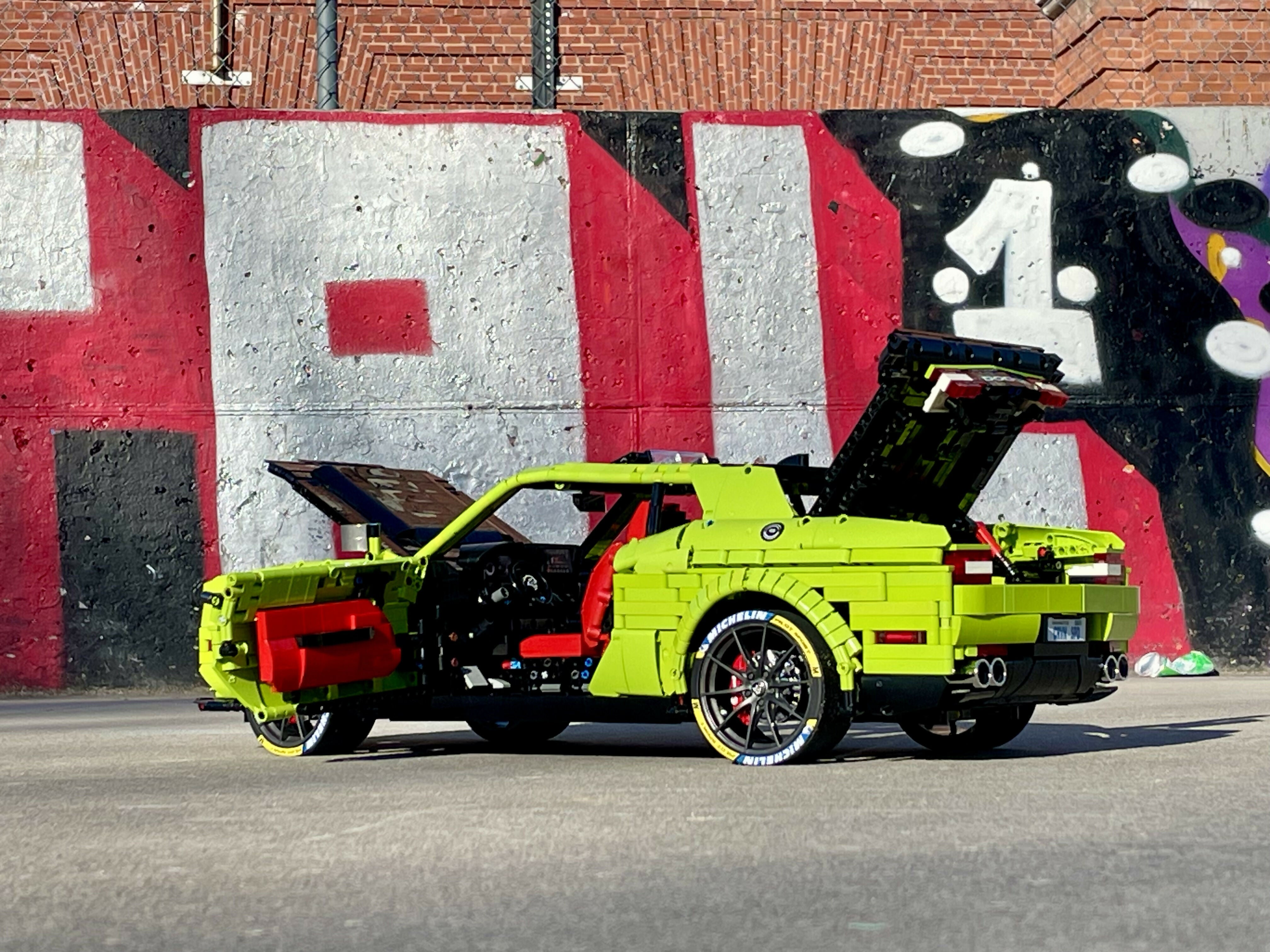 Dodge Challenger