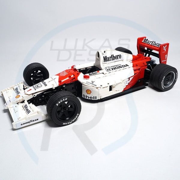 McLaren F1 MP4/6 1:8 Scale