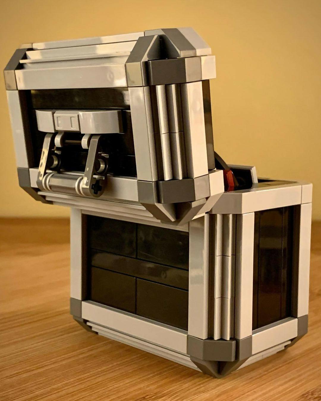DJ Record Case, von Zachary Steinman  - BuildaMOC