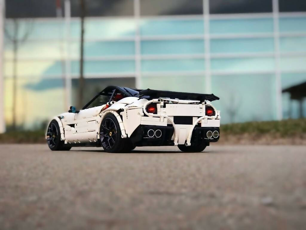 V12 italienischer Supersportwagen