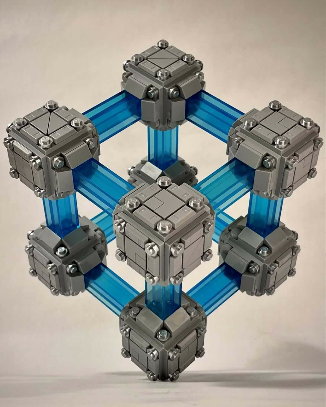 LEGO-MOC-ZacharySteinman-RivetedEnergyCube-Planet-GBC-5
