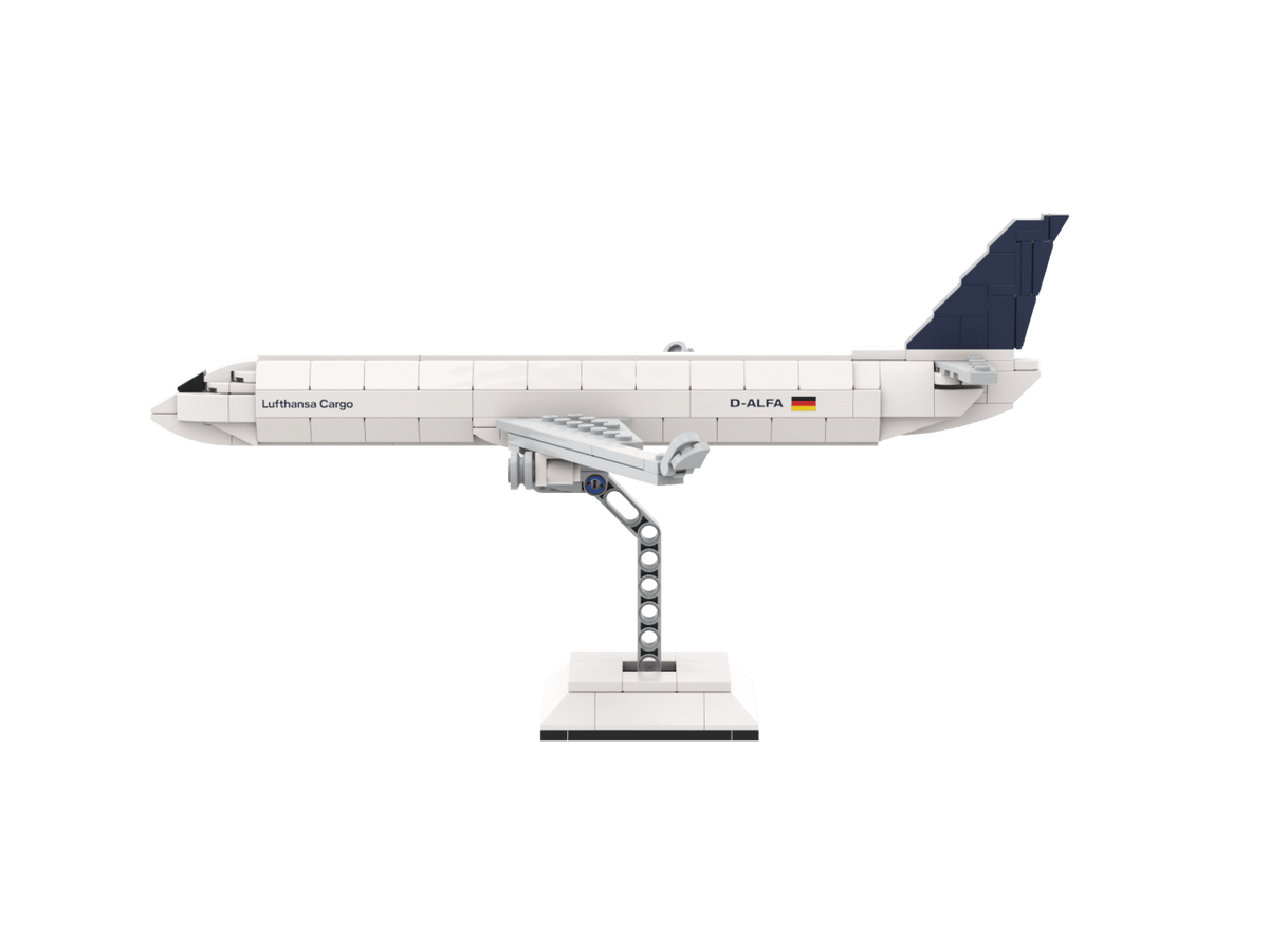 Lufthansa Cargo Boeing 777 Freighter Kit
