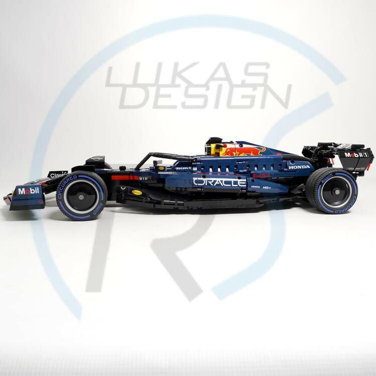 Red Bull Racing F1 RB20 1:8 Scale - BuildaMOC