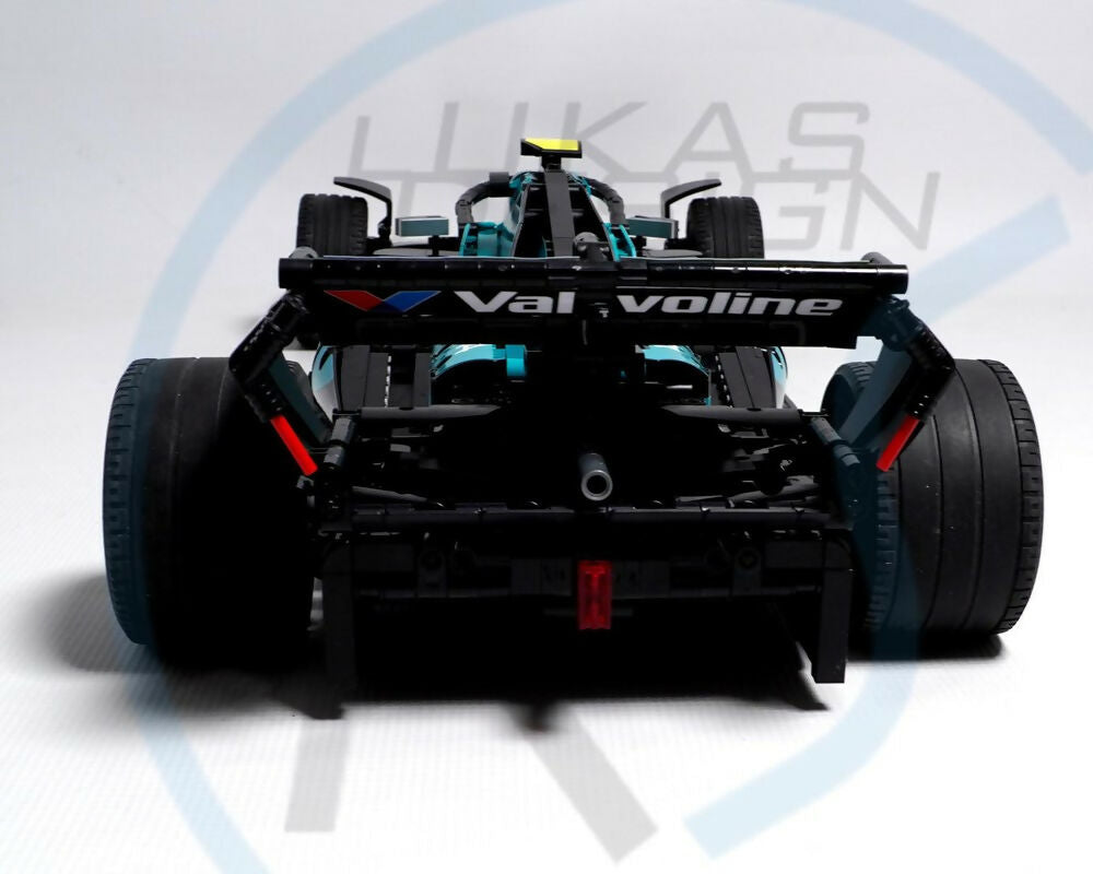 Aston Martin AMR24 escala 1:8 