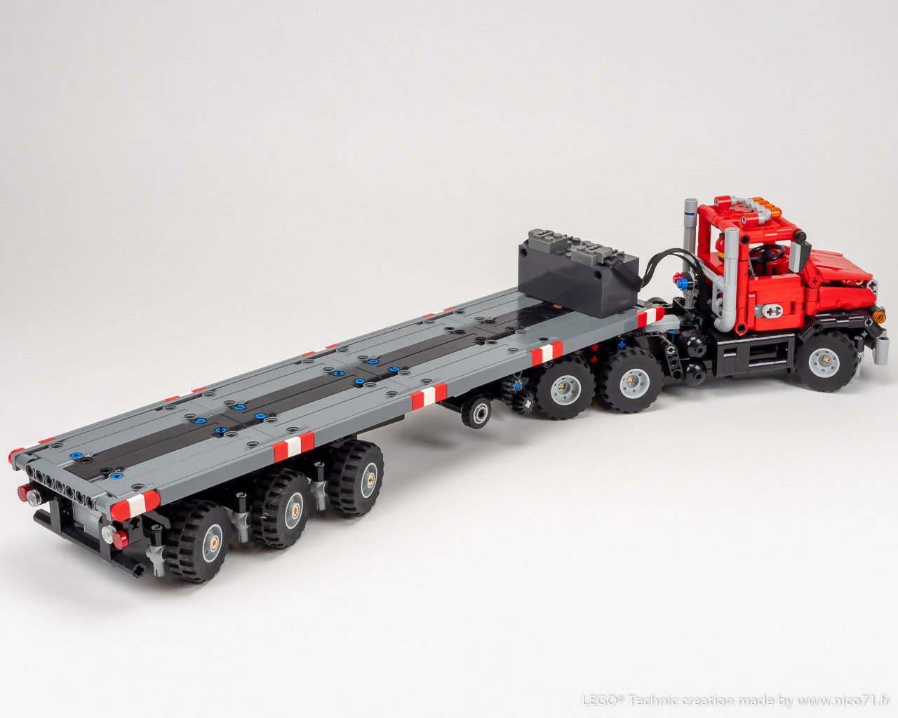Heavy-Duty Truck and Steering Axle Trailer