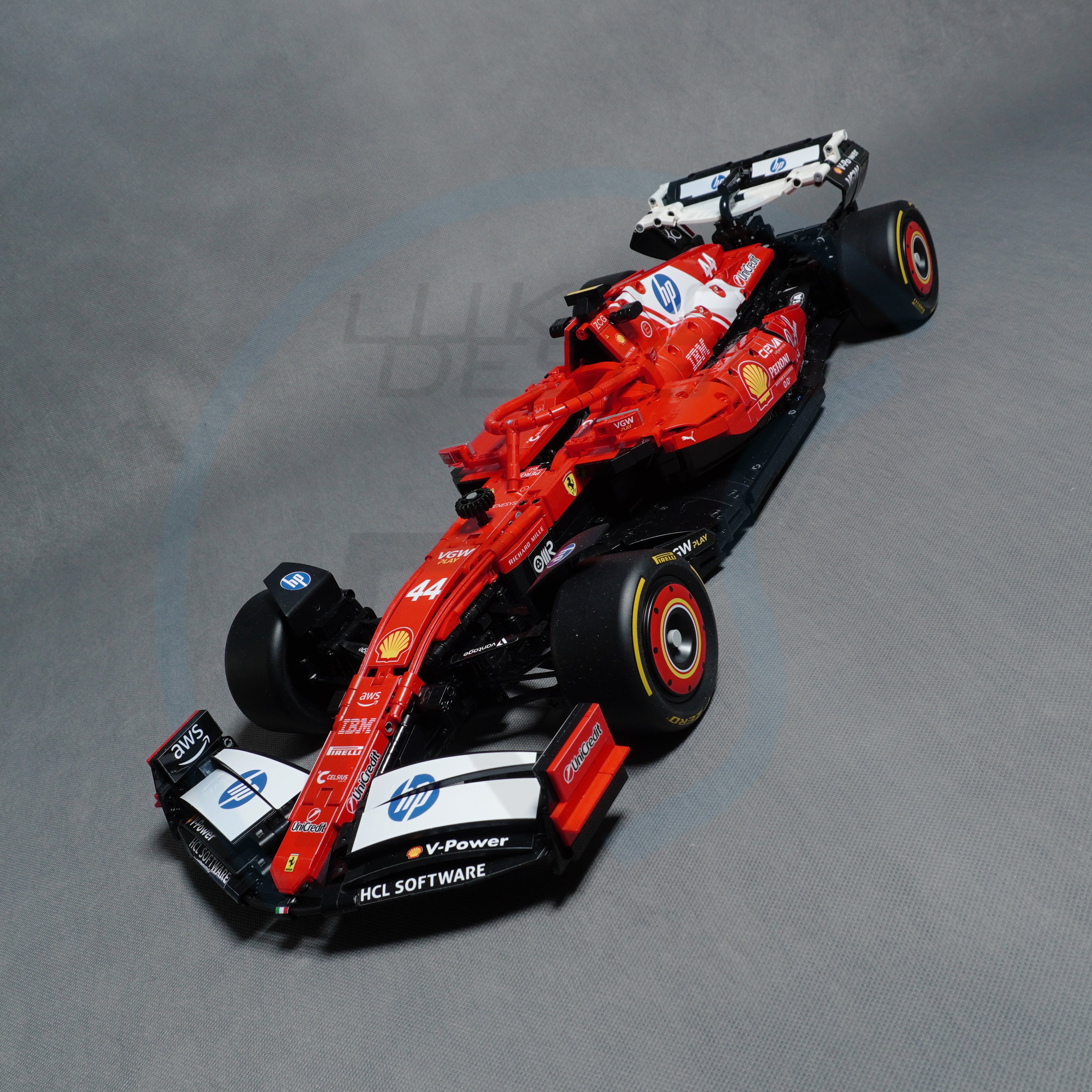 Ferrari F1 SF-25 1:8 Scale