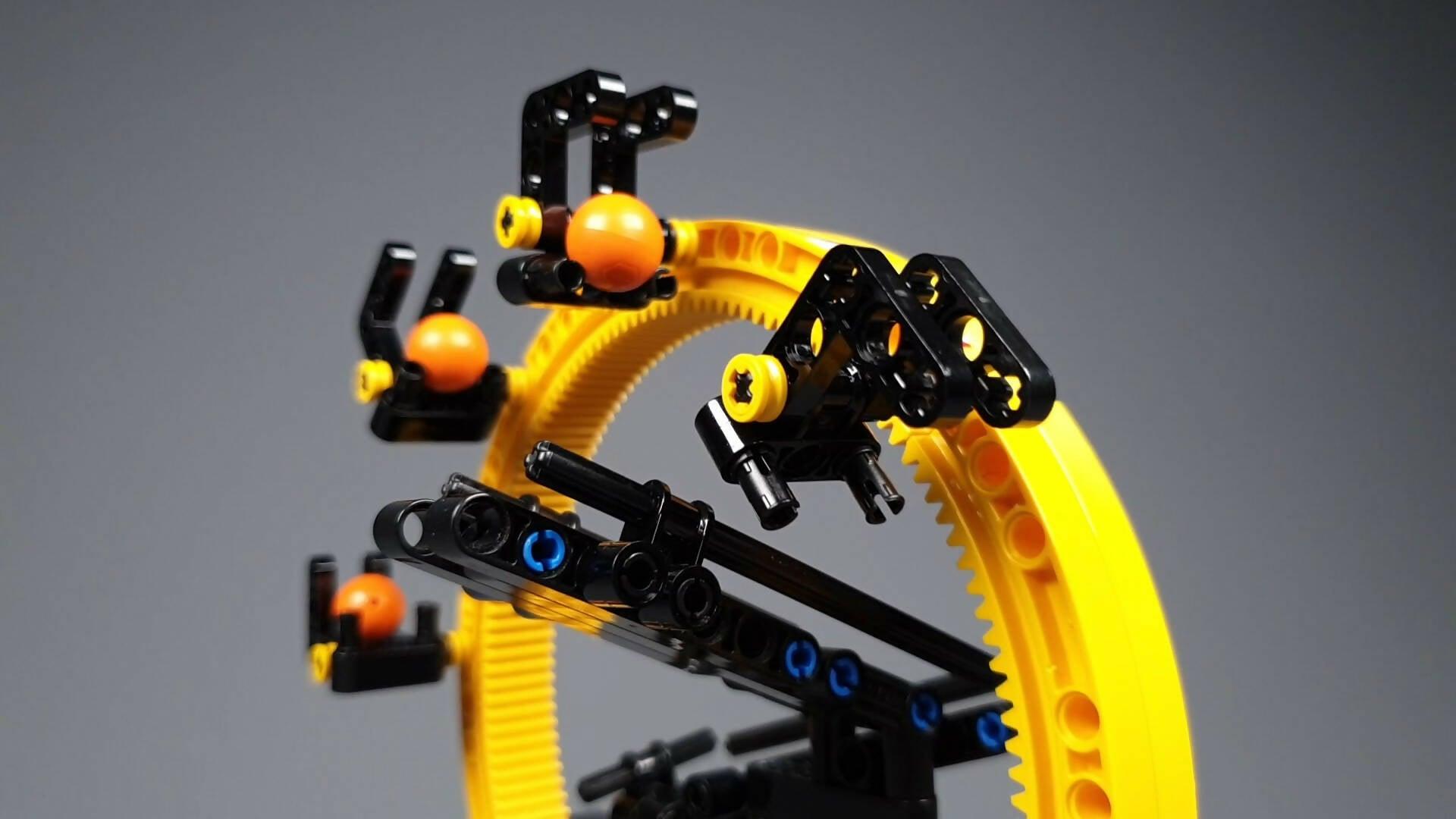 Yellow Wheel - LEGO GBC Power Loop series - #02 - BuildaMOC