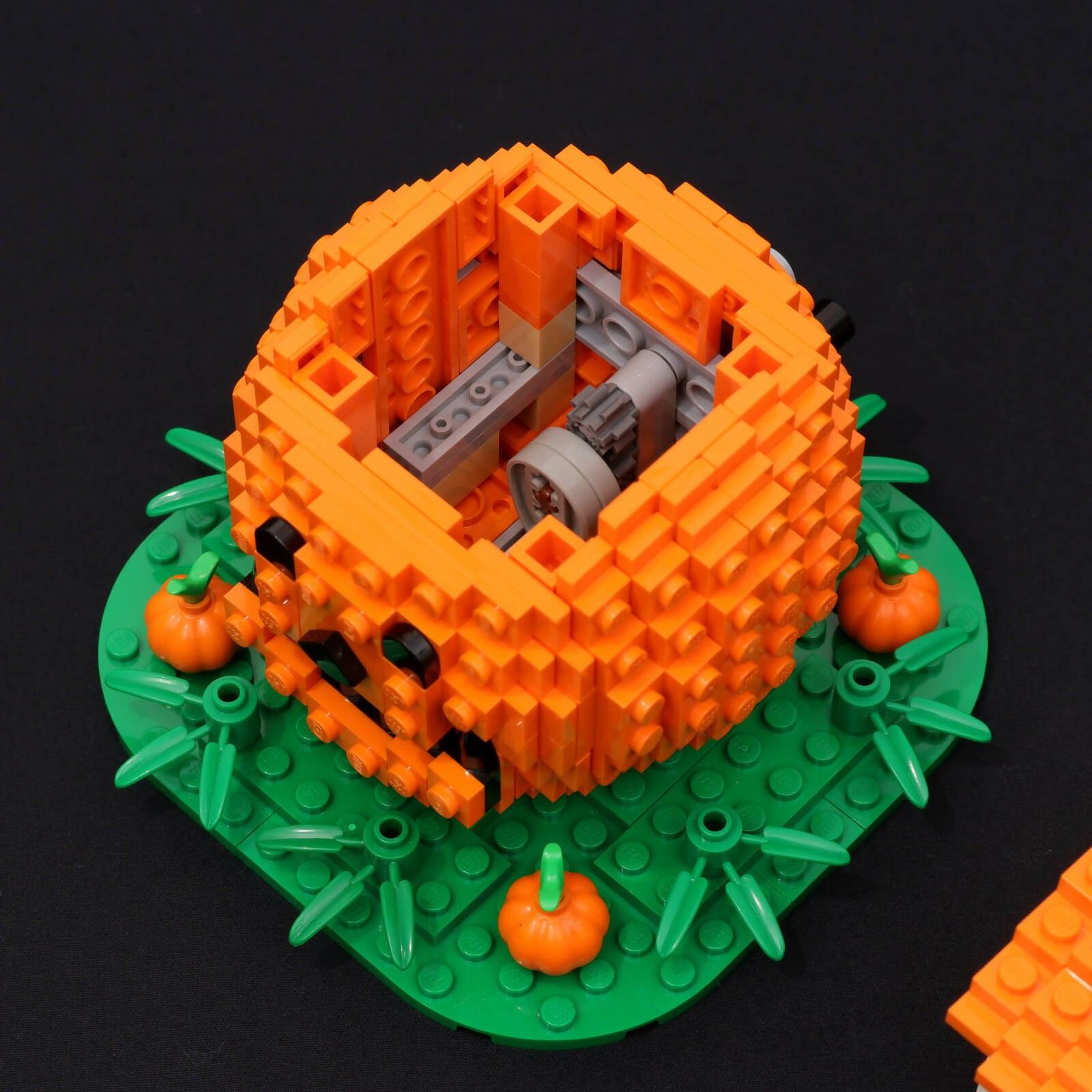 Ghost in the Pumpkin - BuildaMOC