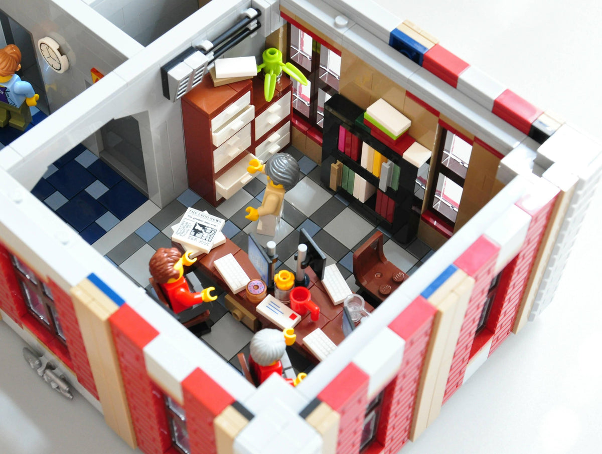Modularer Wolkenkratzer „The Daily Stud“ - BuildaMOC