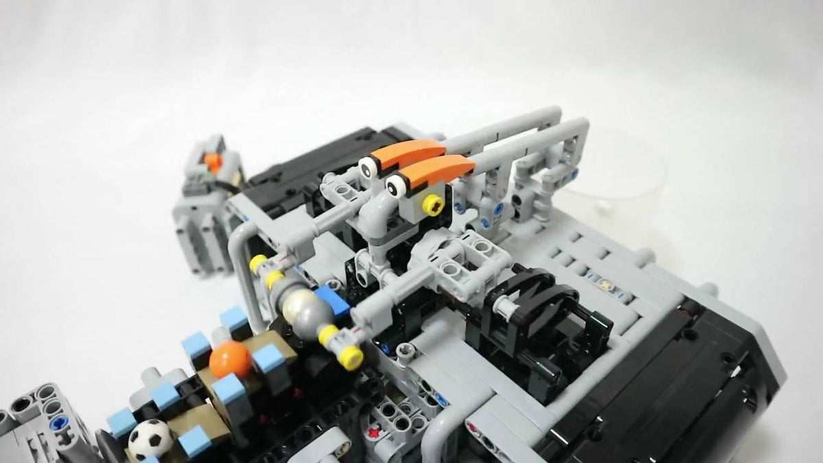 GBC - Máquina para hacer rodar bolas n.º 17, de Rimo Yaona  - BuildaMOC