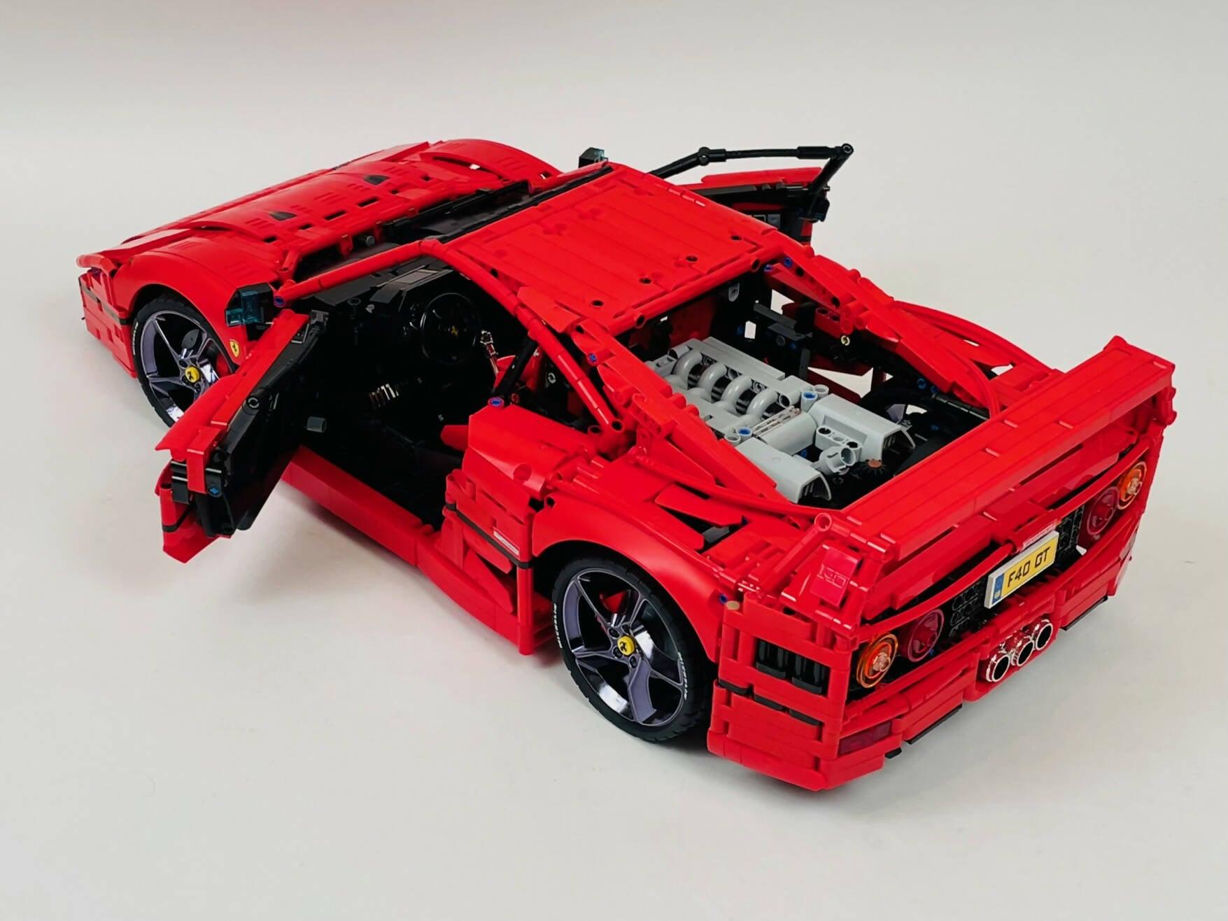 1:8 Ferrari F40 - BuildaMOC