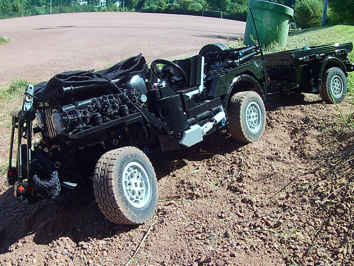 Jeep Willys (Militärversion) mit Anhänger - BuildaMOC