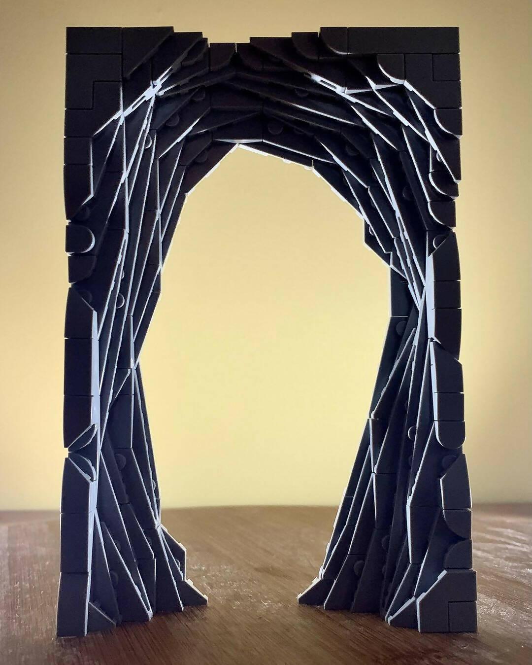 Das Tor, von Zachary Steinman - BuildaMOC