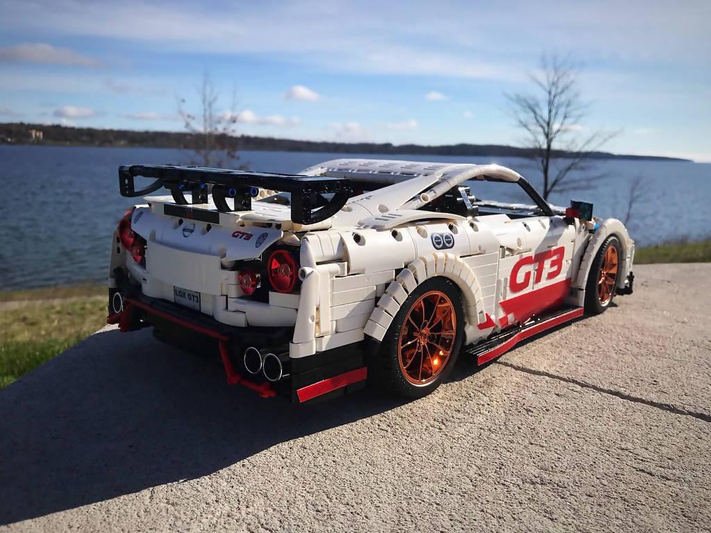 Nissan GT-R - BuildaMOC