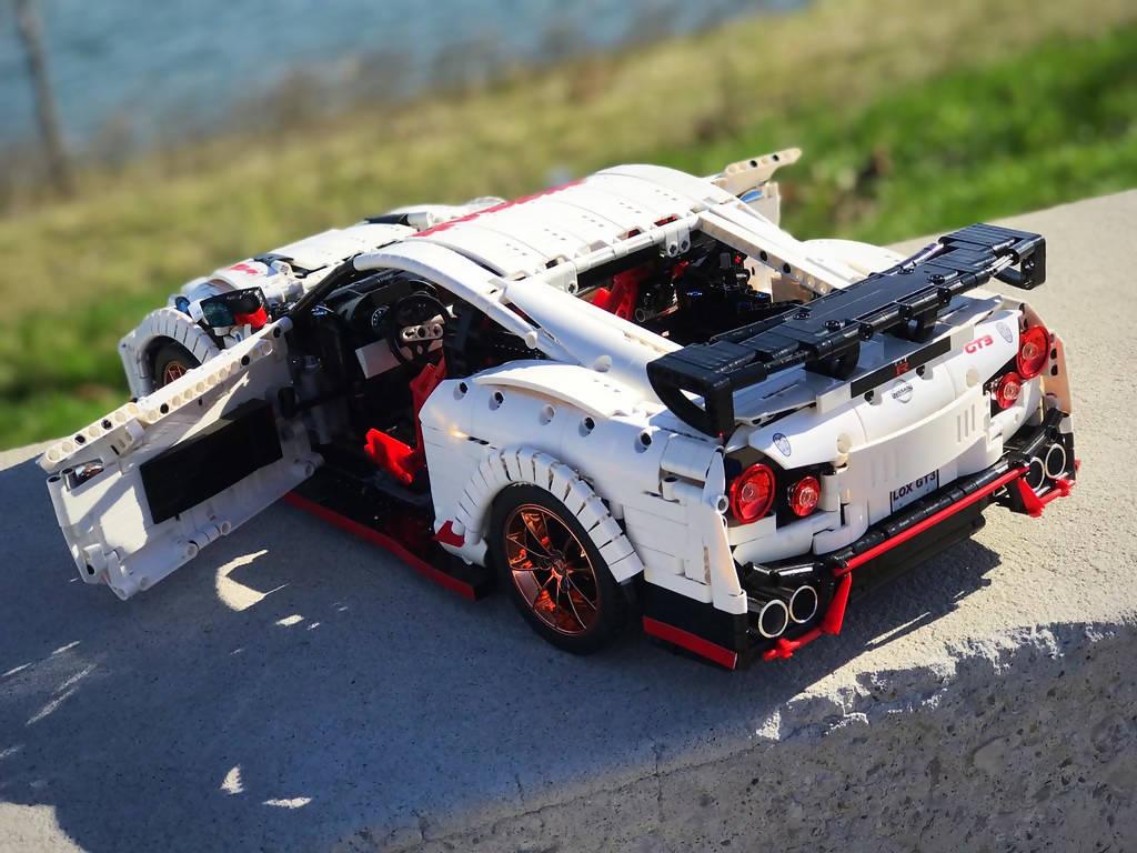 Nissan GT-R - BuildaMOC