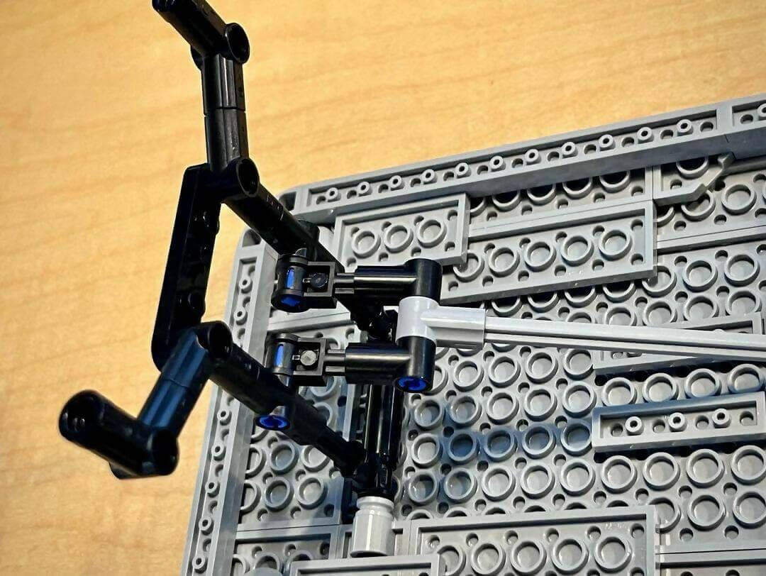 Klapptisch von Zachary Steinman  - BuildaMOC