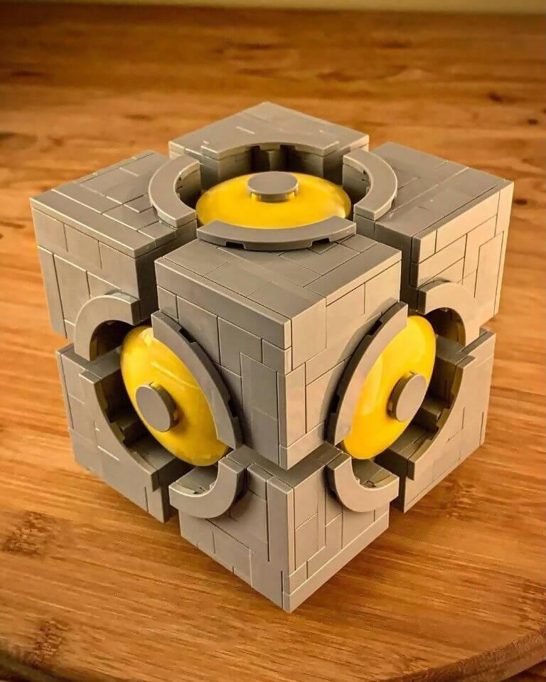 6x6 Dish Cube, von Zachary Steinman  - BuildaMOC