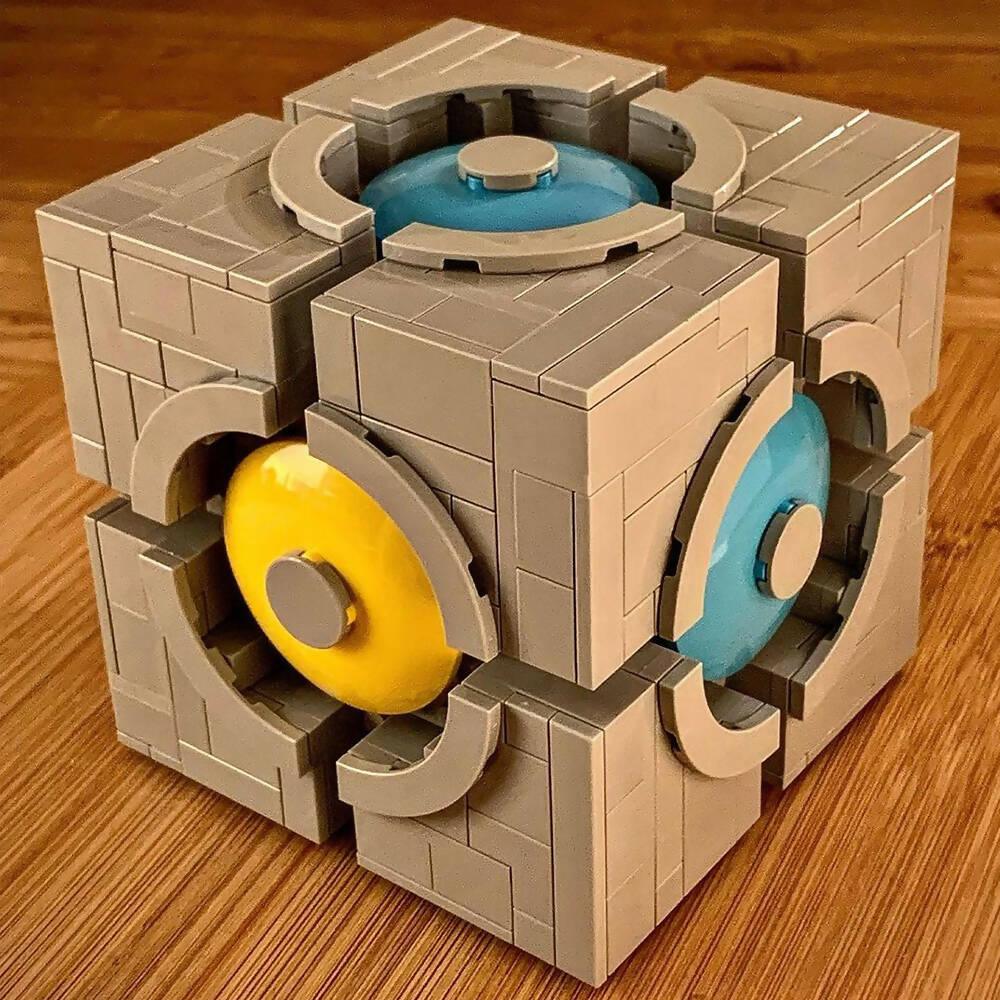 6x6 Dish Cube, von Zachary Steinman  - BuildaMOC