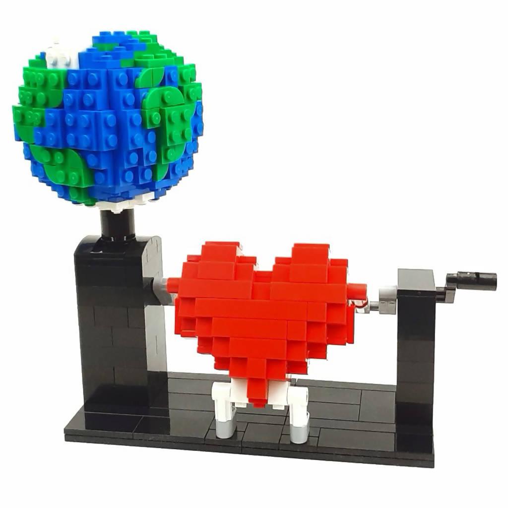 Love Planet, un autómata LEGO de corazón - BuildaMOC