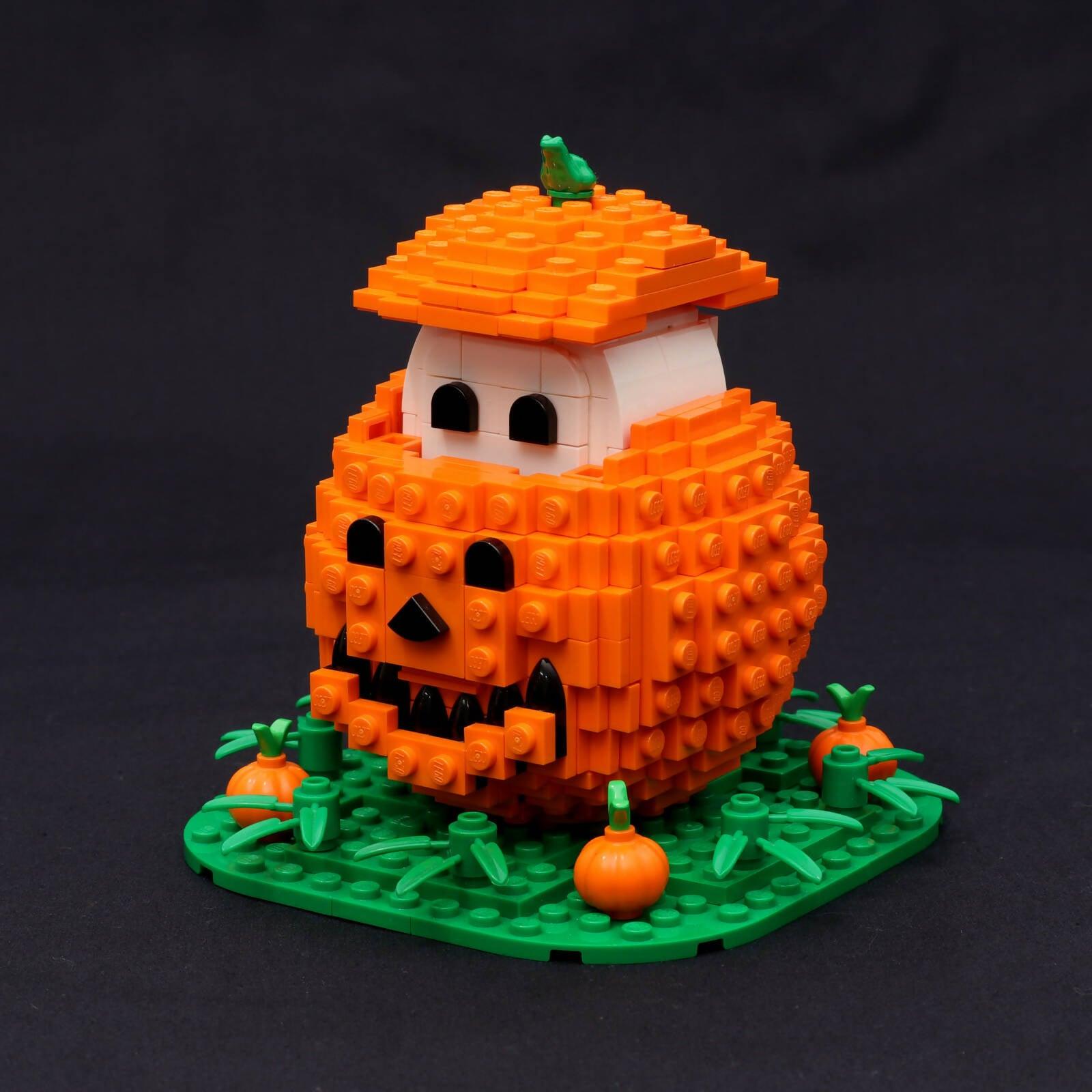 Ghost in the Pumpkin - BuildaMOC