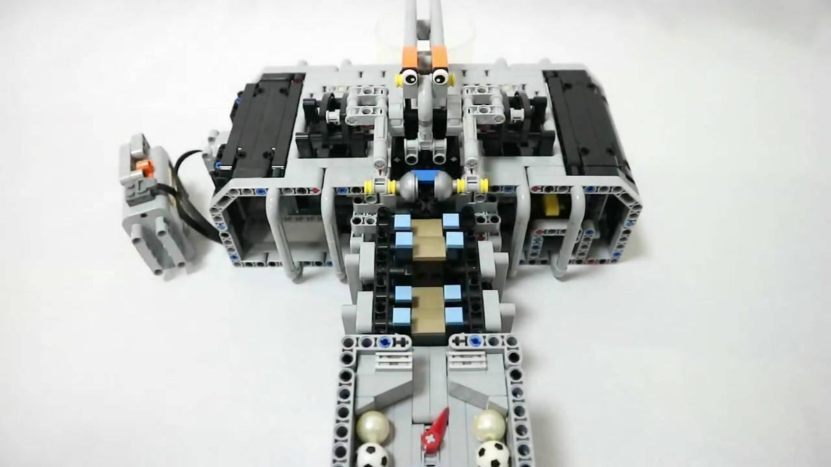 GBC - Máquina para hacer rodar bolas n.º 17, de Rimo Yaona  - BuildaMOC