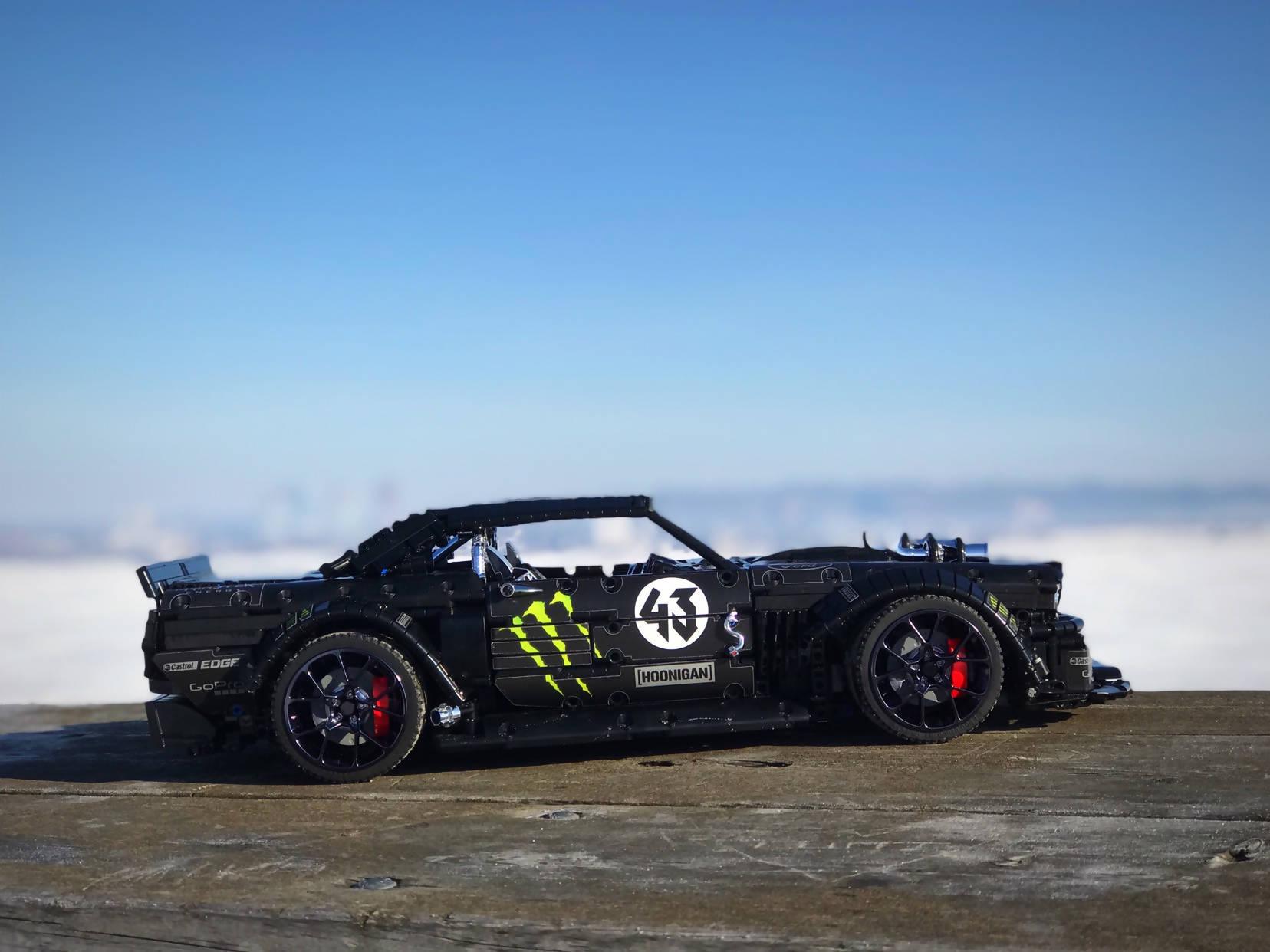 Ford Mustang Hoonicorn - BuildaMOC