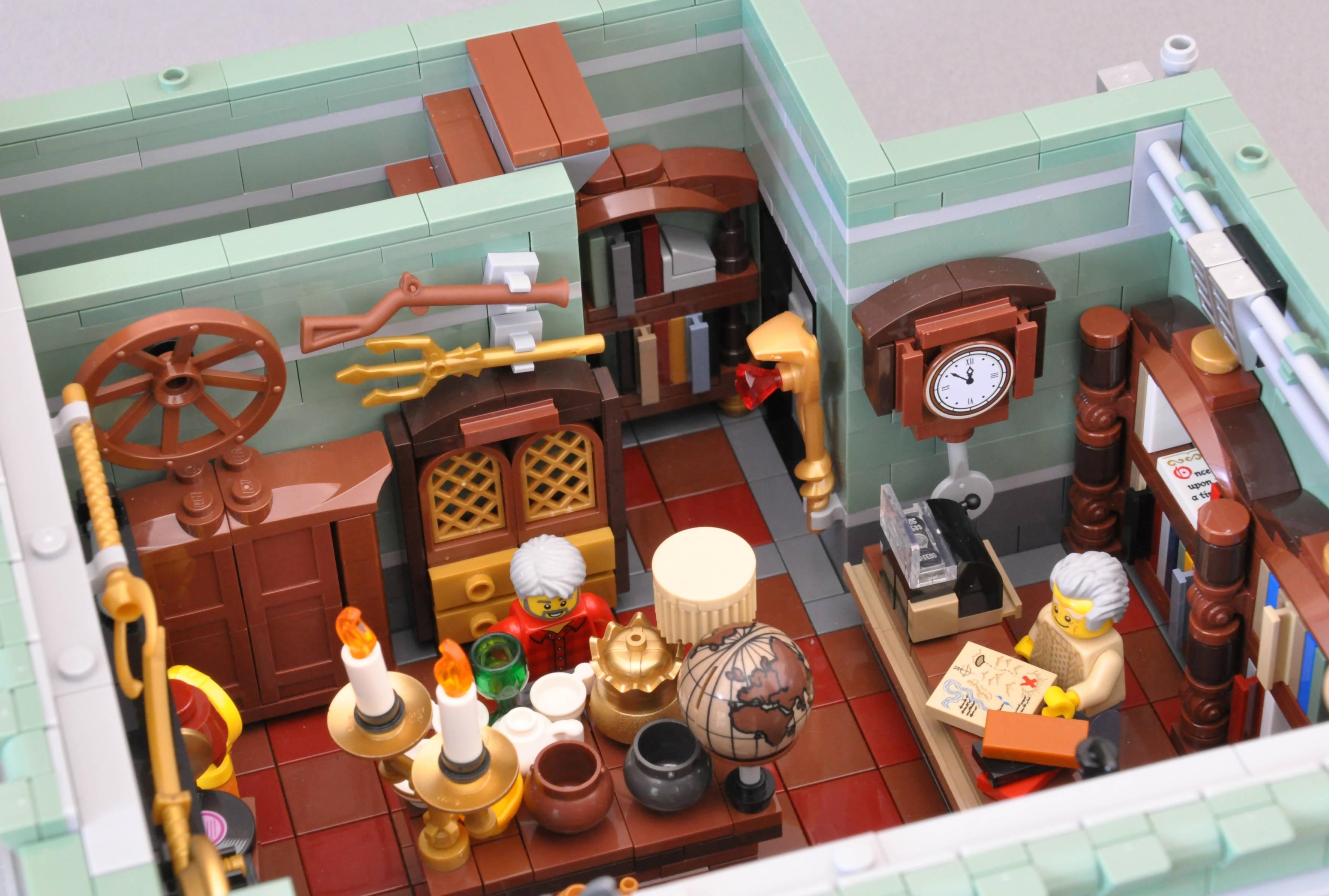 Modular Antique Shop - BuildaMOC