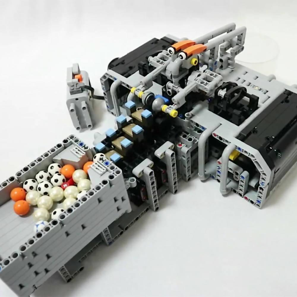 GBC - Máquina para hacer rodar bolas n.º 17, de Rimo Yaona  - BuildaMOC